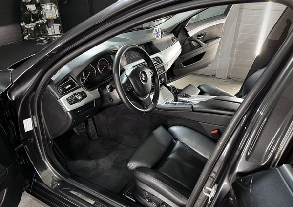 BMW Seria 5 cena 58900 przebieg: 325000, rok produkcji 2013 z Gołańcz małe 781